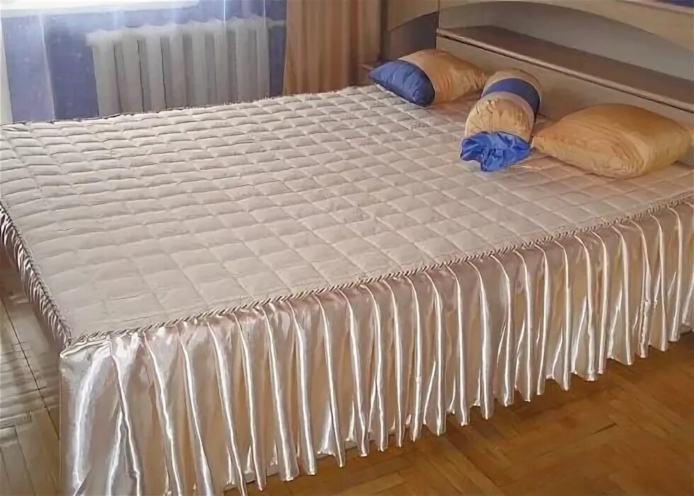 Покрывало на кровать своими руками фото sshit_pokryvalo_2.jpg (490 × 350) Покрывало, Кровати, Интерьер