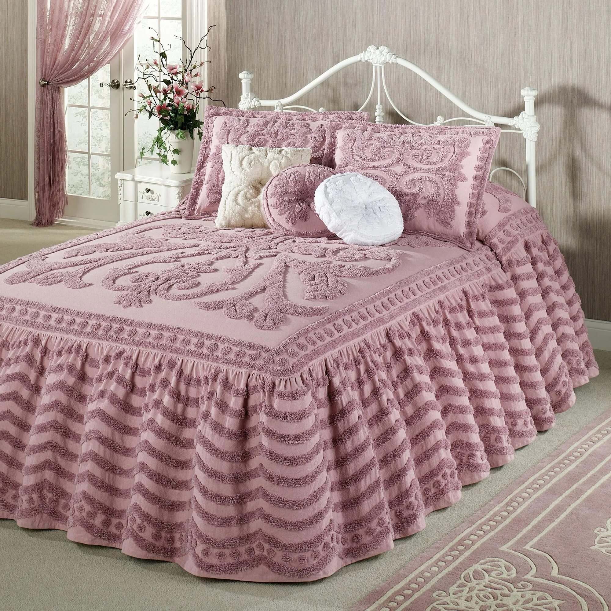 Покрывало на стену фото Intrigue Chenille Ruffled Flounce Oversized Bedspread Bedding Beautiful bedding,