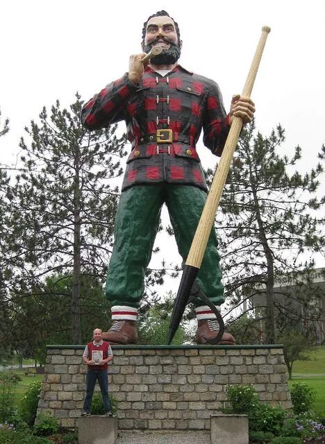 Поль баньян фото Paul Bunyan statue, Bangor, Maine (IMG_1278) (crop & tilt) Maine vacation, Bango