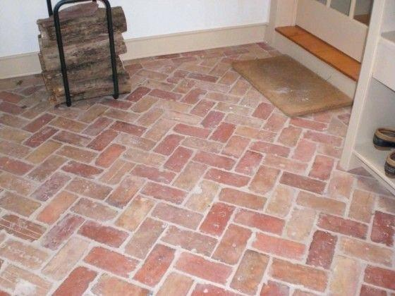 Пол из кирпича фото old red bricks herringbone - Google Search Brick flooring, Brick tile floor, Bri