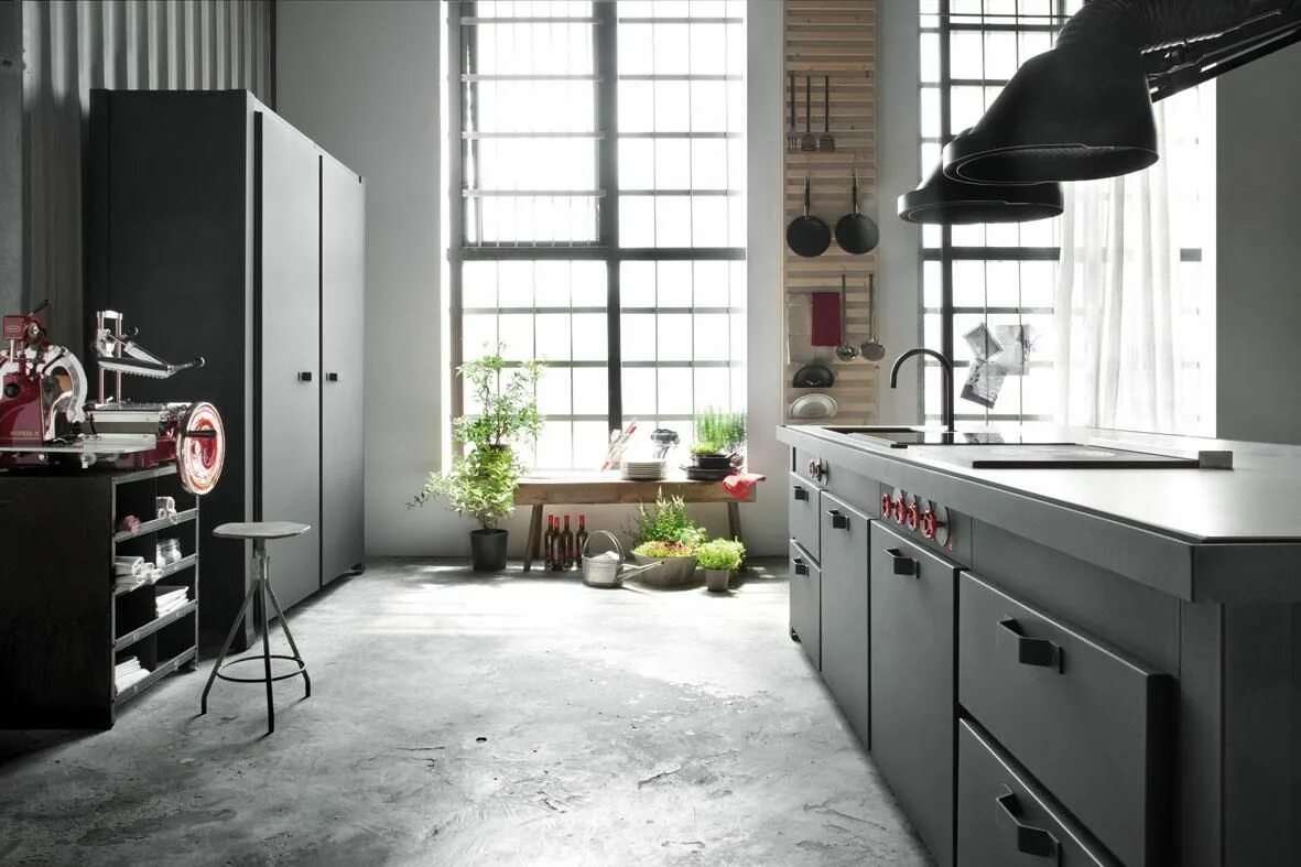 Пол кухни в стиле лофт Loft in Milan - Minacciolo Minacciolo Archello Kitchen design decor, Kitchen des