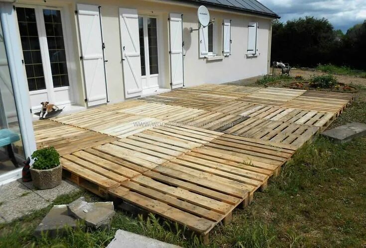 Пол на даче фото diy wood pallet terrace Pallets garden, Patio flooring diy, Pallet patio