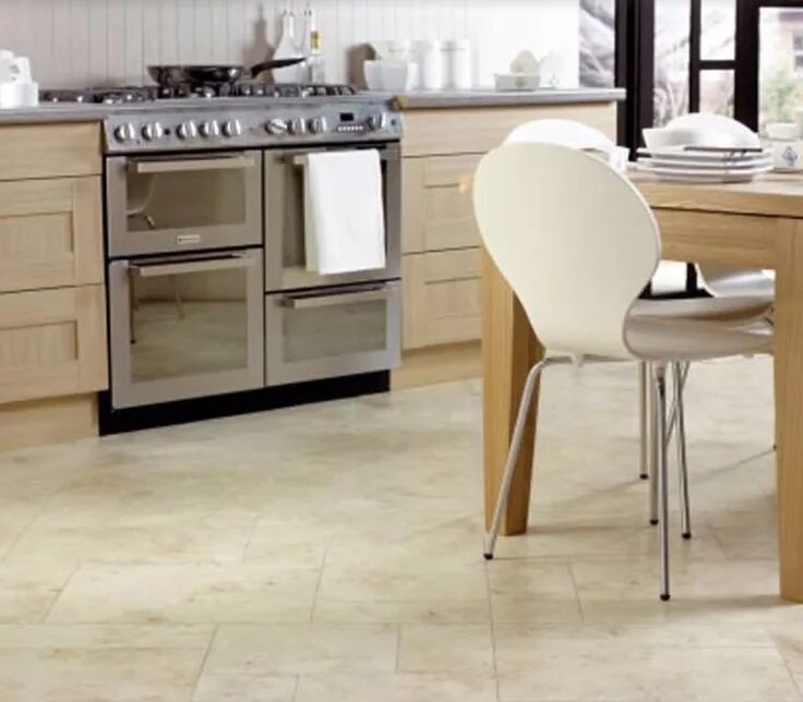 Пол на кухне плитка дизайн фото Pin on Interior Kitchen tiles design, White kitchen design, Modern kitchen floor