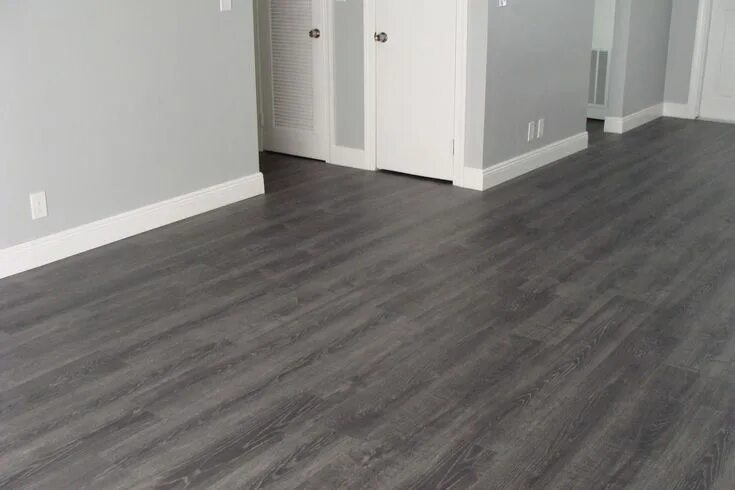 Пол серого цвета в интерьере фото Tokyo Oak Grey Laminate (All rooms, minus the bathroom s). Grey laminate floorin