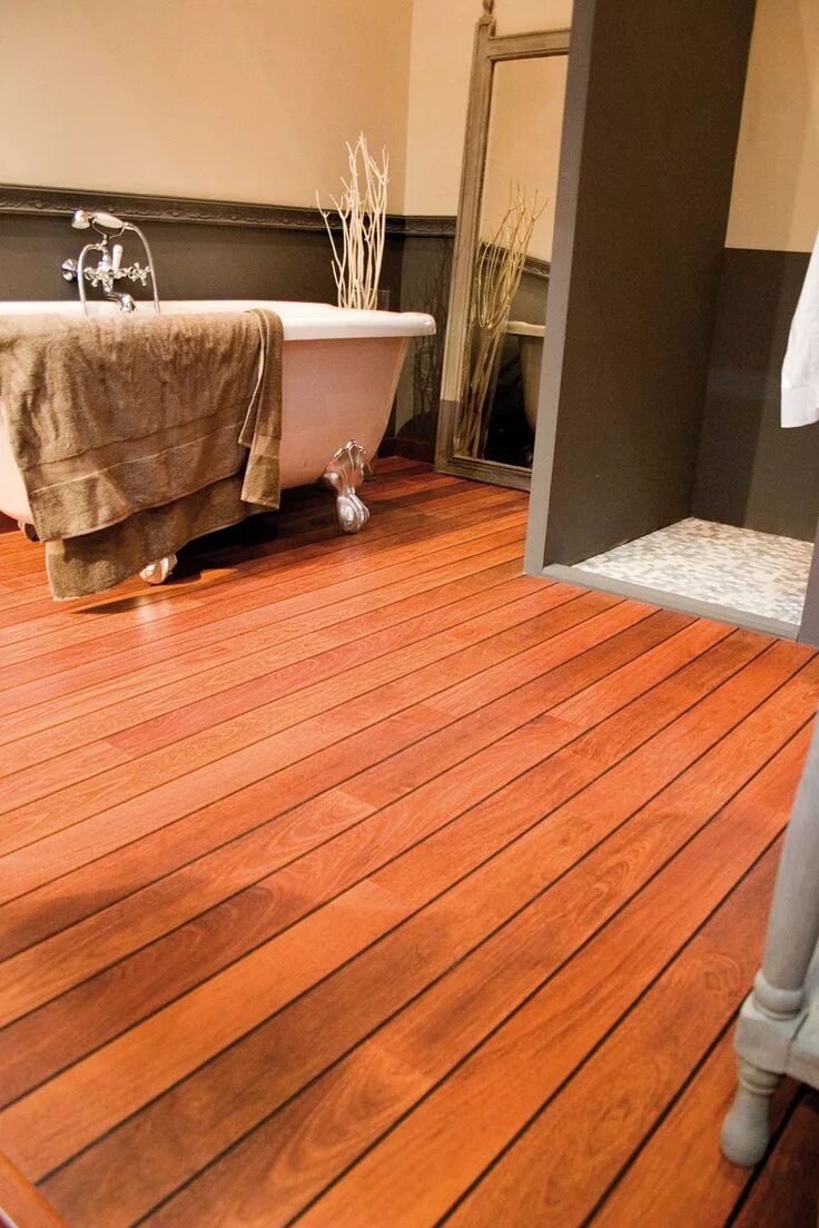 Пол ванной в деревянном доме варианты Choose the perfect bathroom floor Quick-Step.co.uk Houten vloer badkamer, Badkam