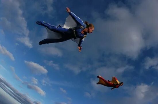 Полет человека фото "Amazing photos of humans flying in wingsuits"= Skydiving, Base jumping, Travel 