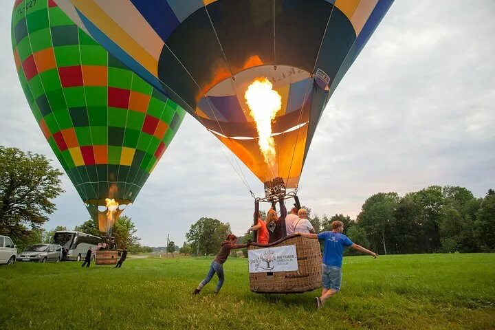 Полет на воздушном шаре фото Amber Hot Air Balloons - Riga - Amber Hot Air Balloons Yorumları - Tripadvisor