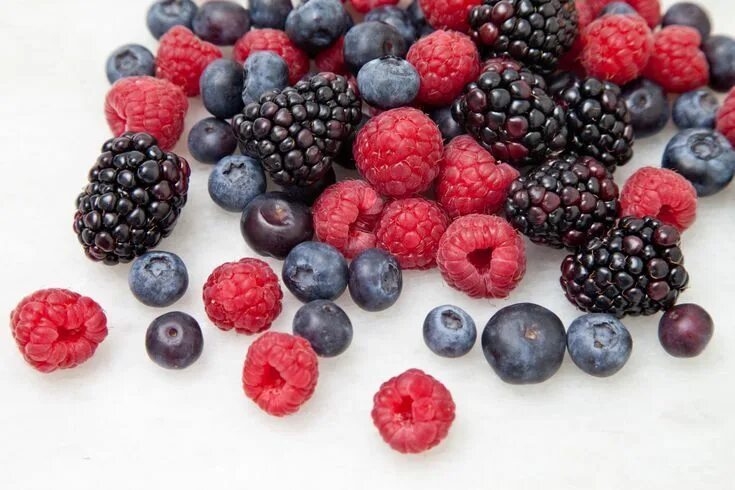 Полезные ягоды фото 10 Beautiful Berries You Should Be Eating Low carb fruit list, Fruit list, No ca