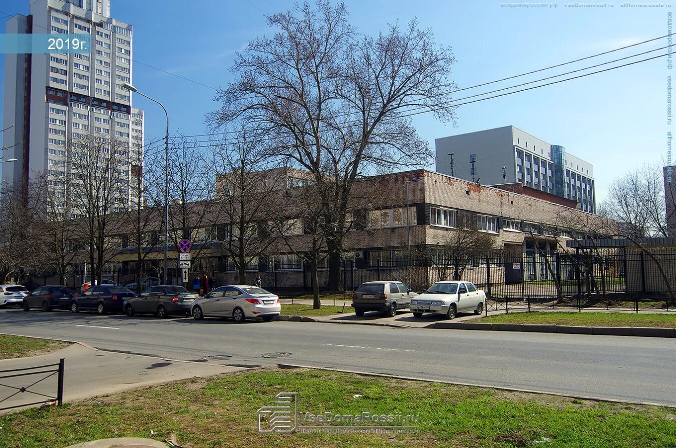 Поликлиника no 75 кузнецовская ул 9 фото Saint Petersburg, house 11. Apartment house