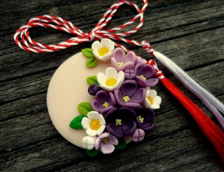 Полимерная глина фото работ Martisor Polymer clay flower jewelry, Polymer clay flowers, Diy clay crafts