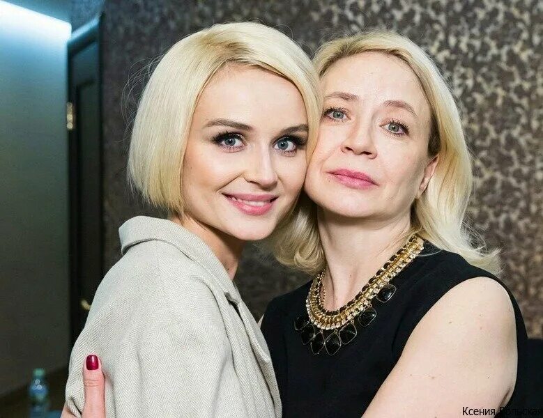 Полина гагарина фото мамы Полина Гагарина показала какой ремонт в квартире она сделала для мамы! Show busi