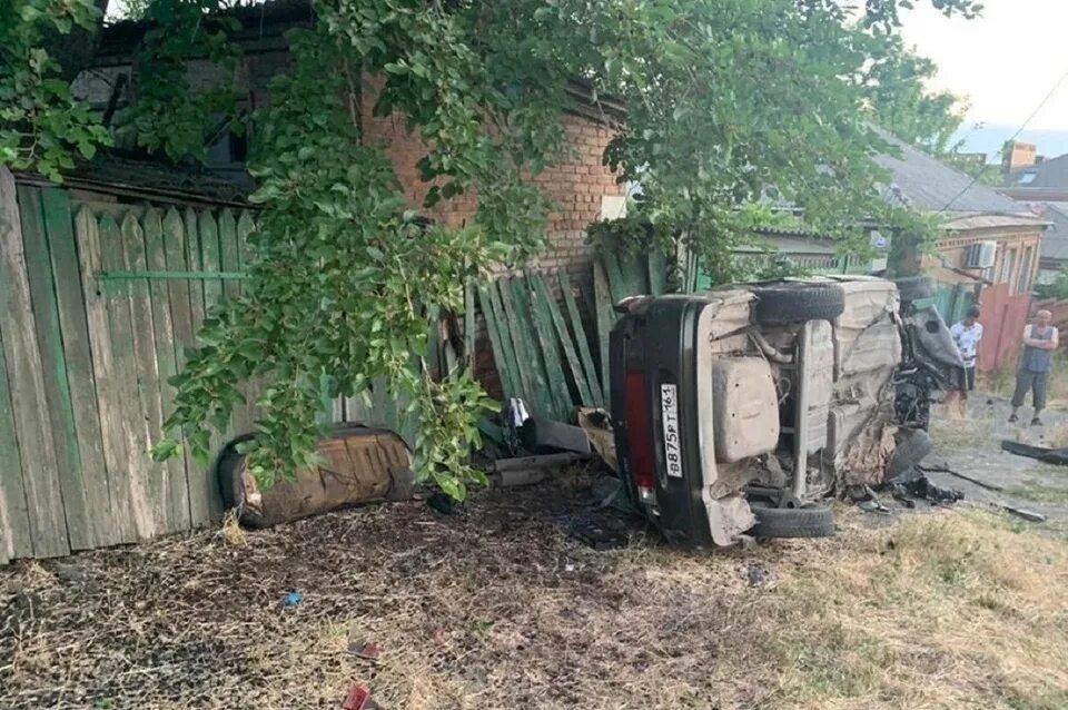 Полина сергиенко дтп лицо после аварии фото Стало известно о состоянии шестерых пострадавших в ДТП с легковушкой в Новочерка