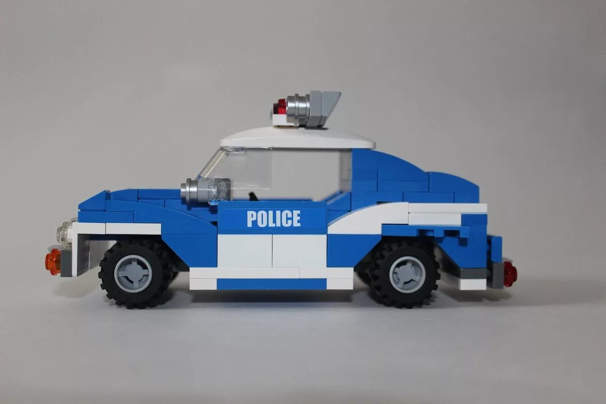 Полицейская машина самоделка Old LEGO Police