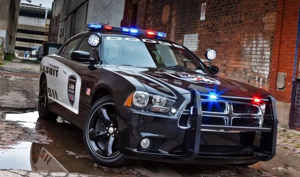 Полицейский автомобиль фото Dodge Charger Pursuit pour la police USA #véhicule #police #insolite #monde Poli