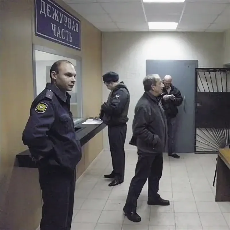 Полицейский отделение фото Депутат ГД вступил в конфликт с мигрантами на улице ВОЕНВЕД Дзен