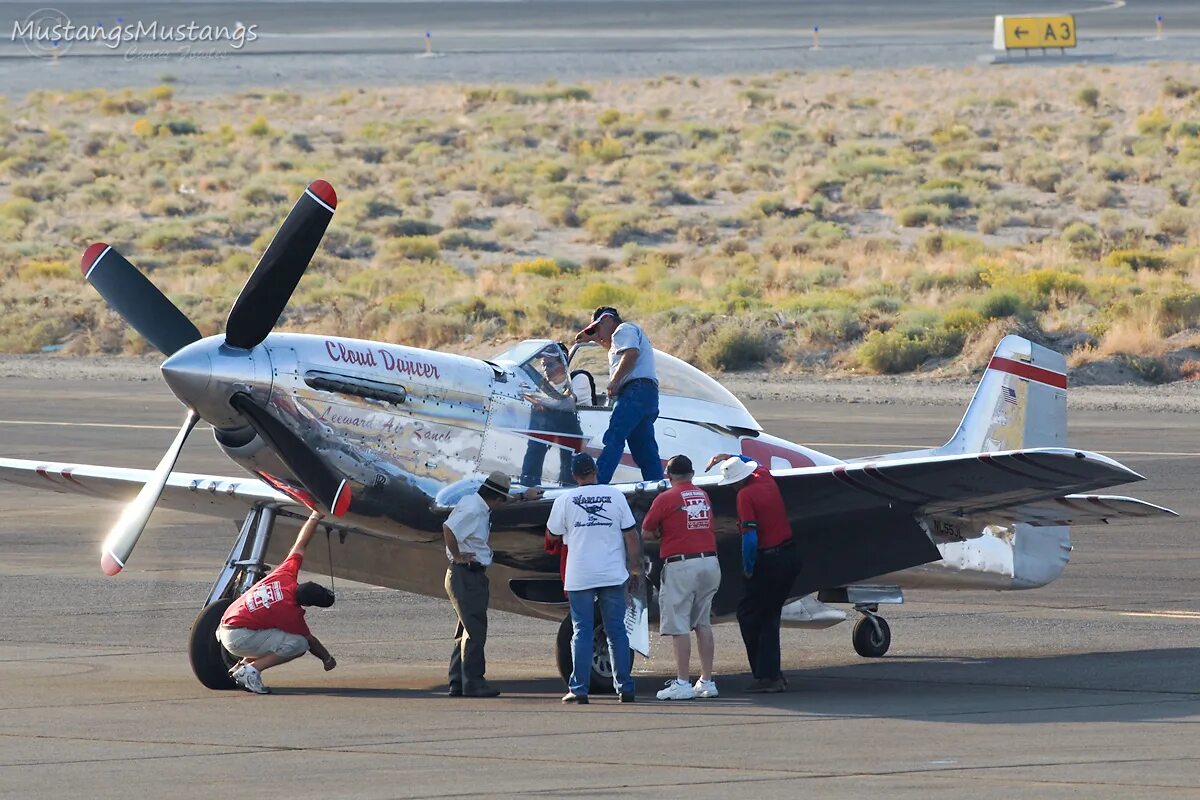 Полицейский самолет фото P-51 Mustang News - MustangsMustangs.com