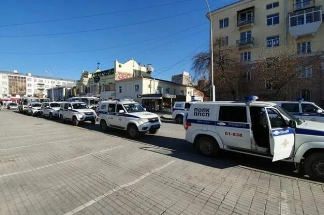 Полиция екатеринбурга фото В центре Екатеринбурга группируется полиция АиФ Урал