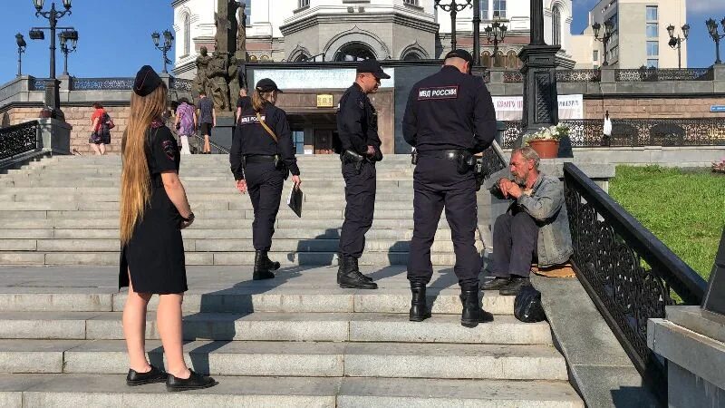 Полиция екатеринбурга фото Сотрудники УМВД России по городу Екатеринбургу, активисты "Народный контроль" и 