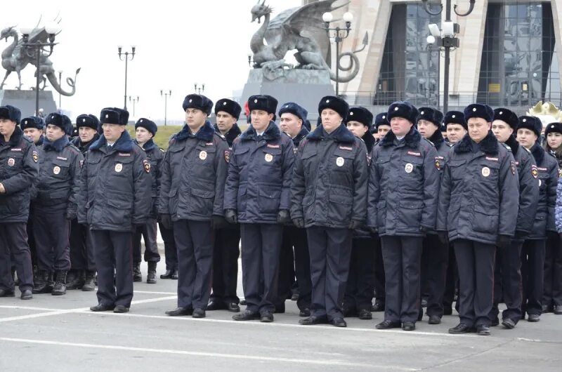 Полиция казани фото В Управлении МВД России по города Казани состоялся праздничный гарнизонный разво