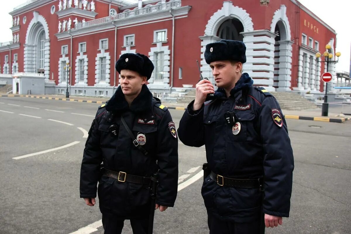 Сотрудники курской полиции спасли мужчину, оказавшегося в трудной жизненной ситу