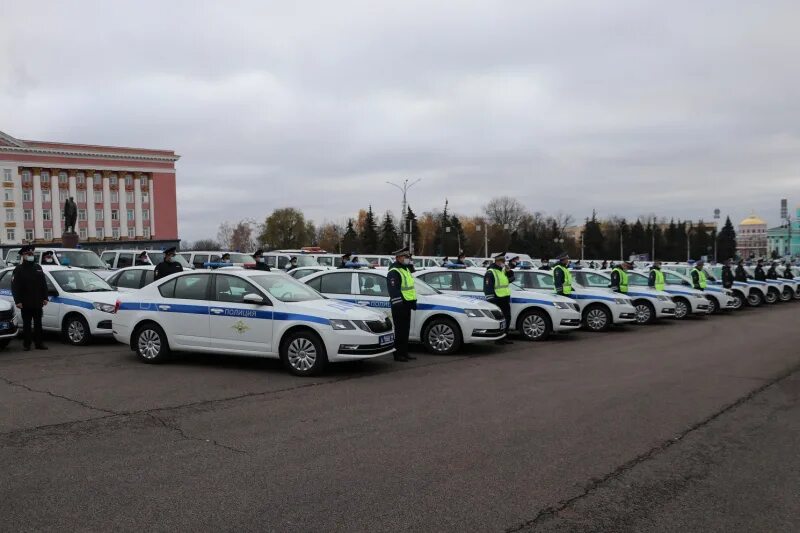 Полиция курск фото Курские полицейские в свой профессиональный праздник получили новые служебные ма