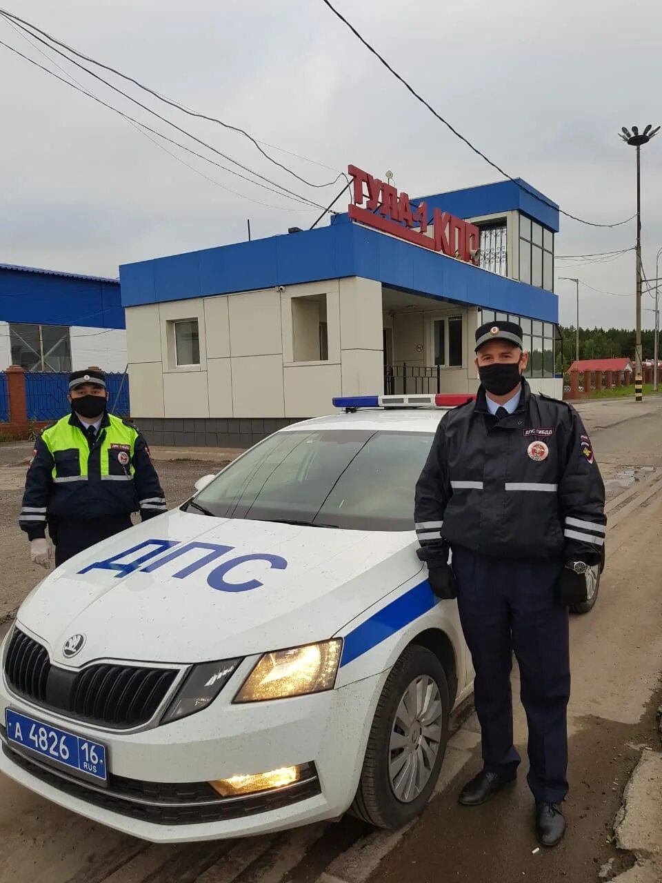 Полиция набережные челны фото Автоинспекторы помогли елабужанину отвезти полуторагодовалого малыша в больницу