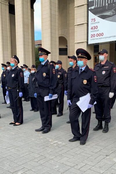 Полиция новосибирск фото В Новосибирске полицейские провели профилактическое мероприятие "Ночной город"