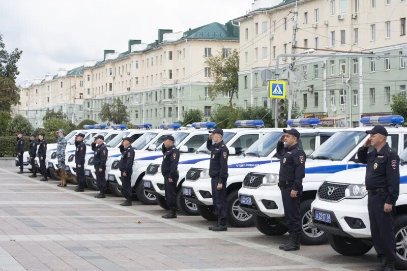 Полиция пензы фото На площади им. Ленина г. Пензы состоялся общегородской развод патрульно-постовых