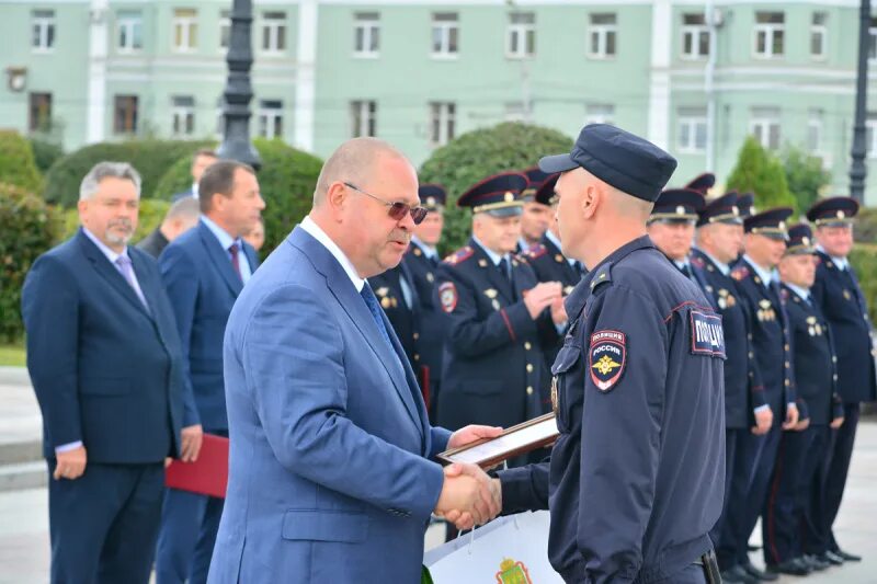 Полиция пензы фото На площади им. Ленина г. Пензы состоялся общегородской развод патрульно-постовых