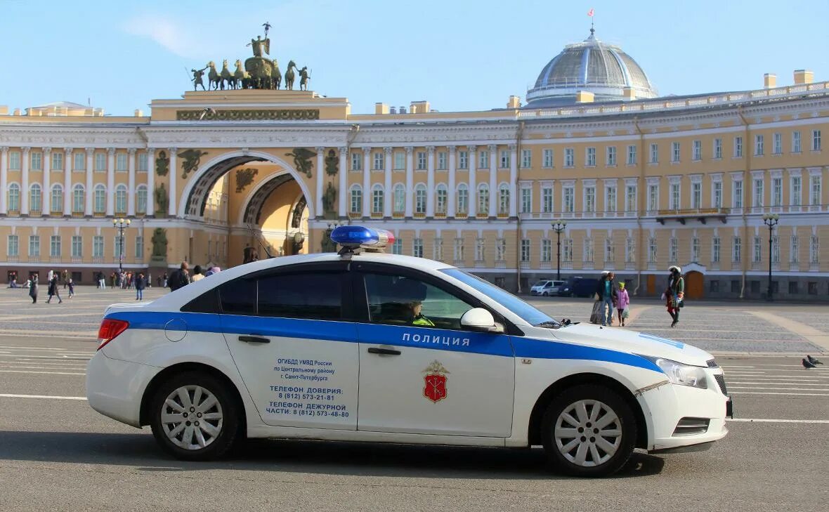 Полиция санкт петербург фото В Санкт-Петербурге усилили меры безопасности - РБК