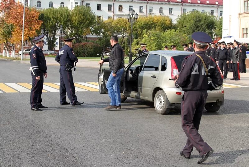 Полиция тюмени фото Тюменская полиция продемонстрировала готовность к несению службы в осенне-зимний