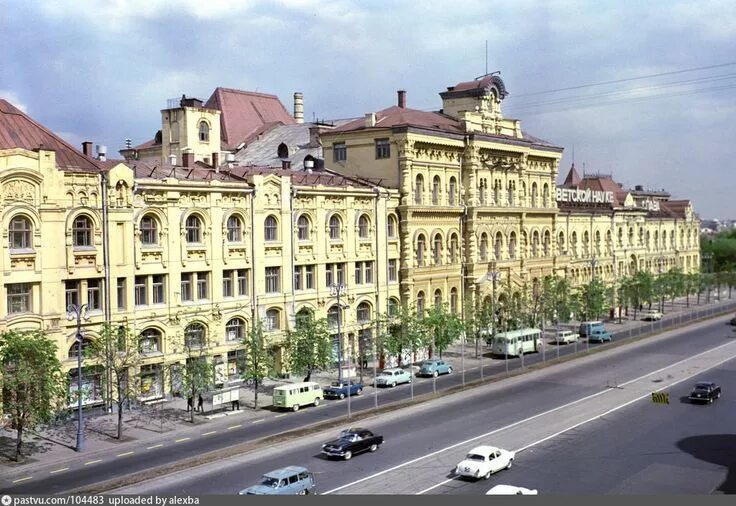 Политехнический музей в москве фото 1970s Moscow Street with Vintage Cars