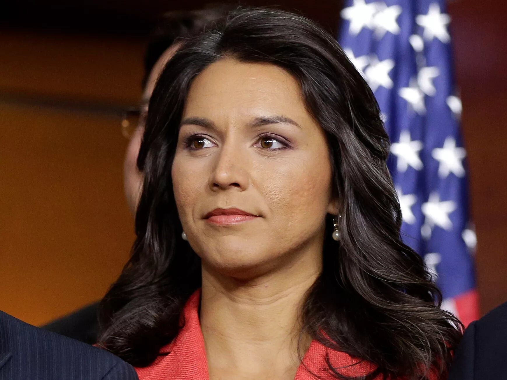 Политики мира фото Rep. Tulsi Gabbard Says She Met With Assad on Her Secret Trip to Syria - Busines