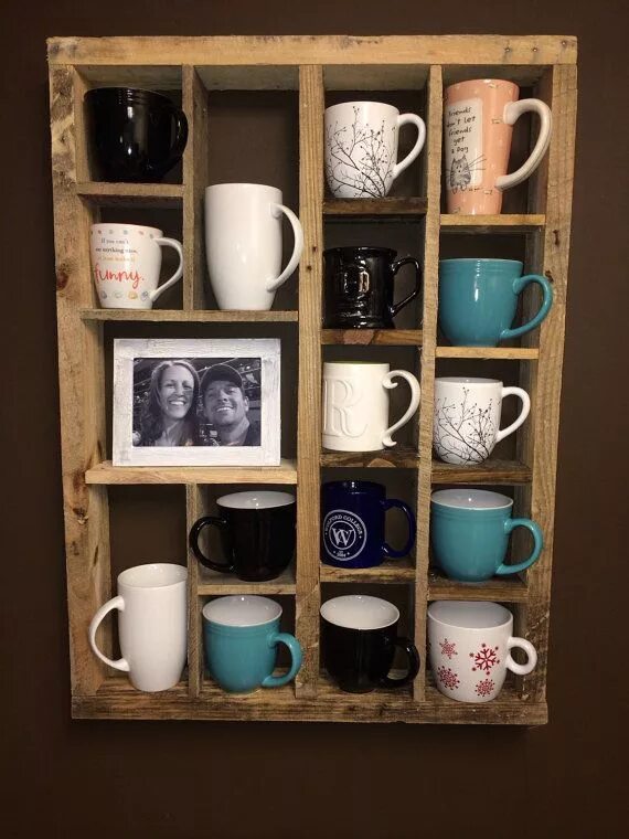 Полка для кружек деревянная фото Coffee mug display. Coffee mug display, Mug display, Mugs