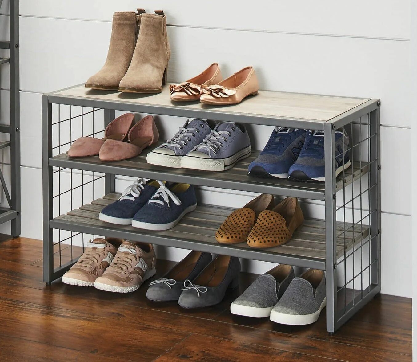 Полка для обуви в стиле лофт A shoe rack that you can fit easily at the bottom of your closet or in a mud roo