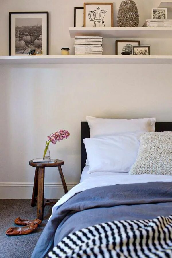 Полки над кроватью в спальне интерьер Wonderful bedroom shelves design ideas for Your Home - Page 31 of 38 - Womensays