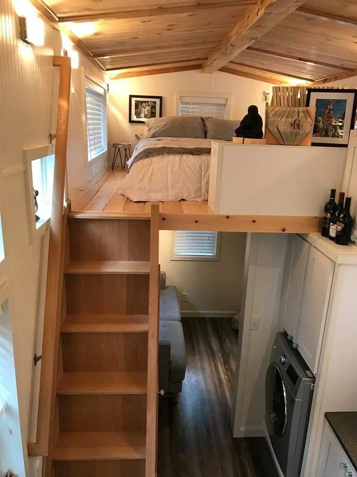 Полки в бытовке планировка фото This is Troy & Krista’s 25 ft. Castle Peak Tiny Home in North Bend, Washington. 