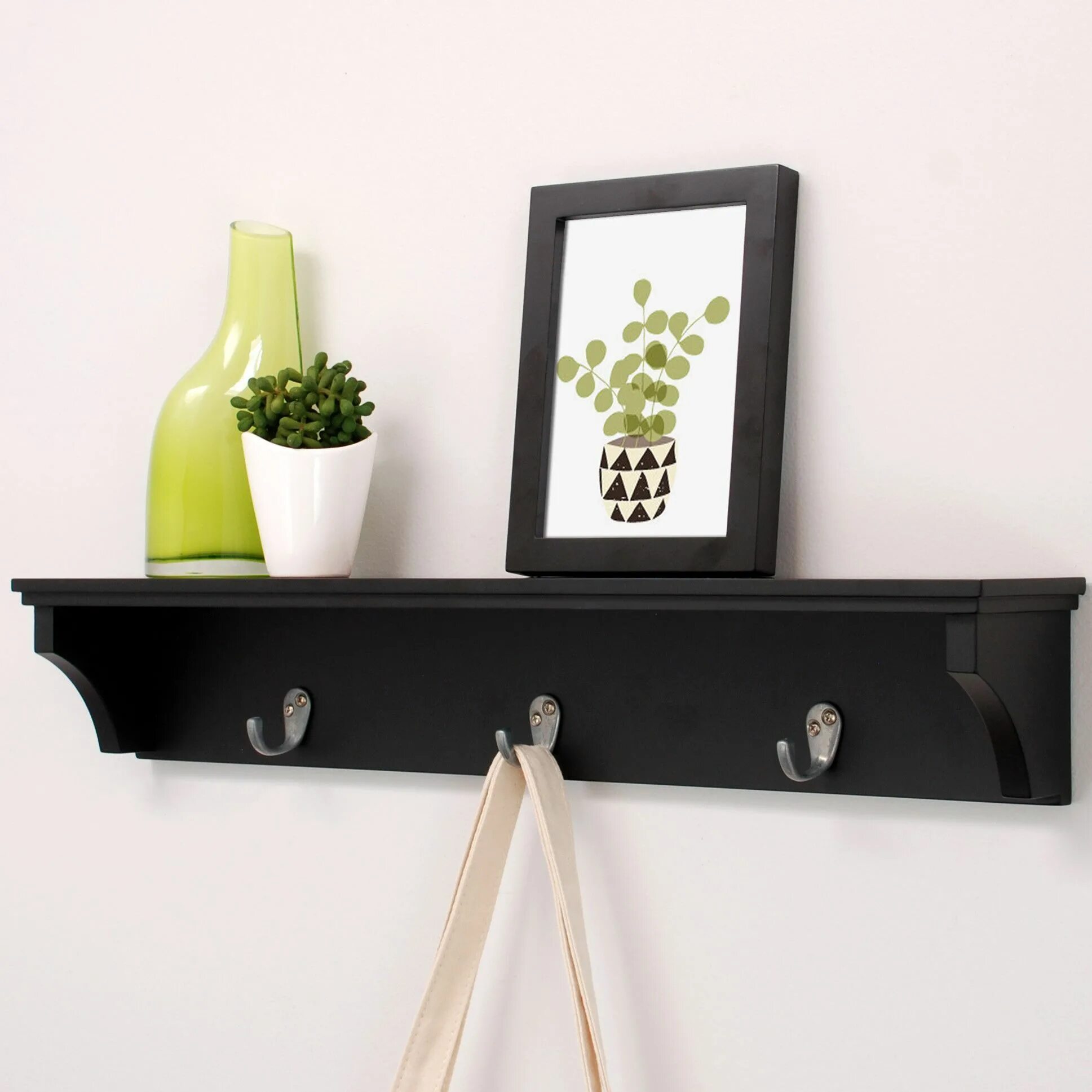 Полки в прихожую настенные в интерьере Pero Coat Rack Percheros y Madera