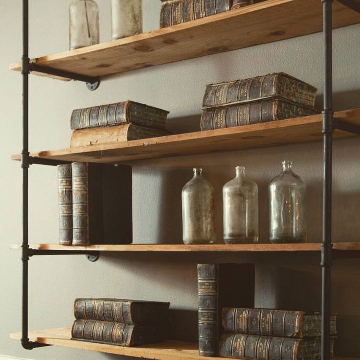 Полки в стиле лофт своими руками @urbanindustrialcraft on Instagram: "Pipe shelving #interiordesign #edison #tbt 