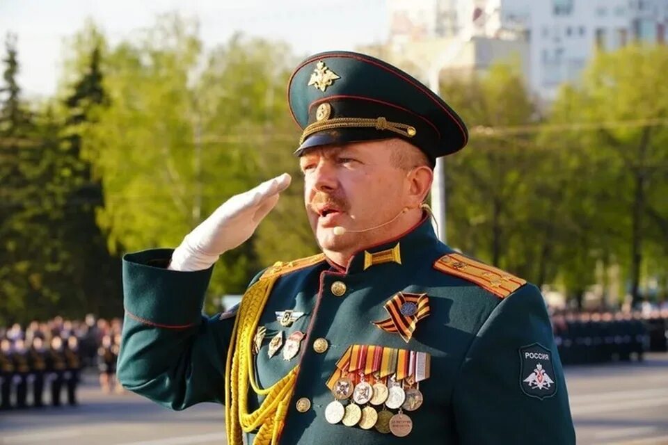 Полковник алексей коломойцев фото Миссия - защищать Родину": о командире военной части в Башкирии, погибшем на Укр