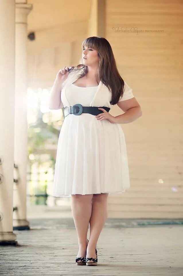 Полная девушка платье красивое фото Fashion World: White dress plus size Curvy girl fashion, Curvy fashion, Plus siz