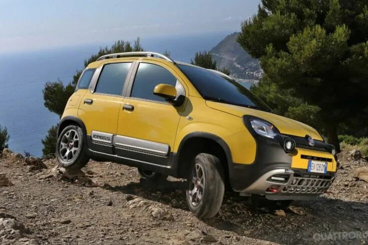 Полноприводные автомобили фото цена Fiat Panda Cross Photos and Specs. Photo: Fiat Panda Cross approved and 23 perfe