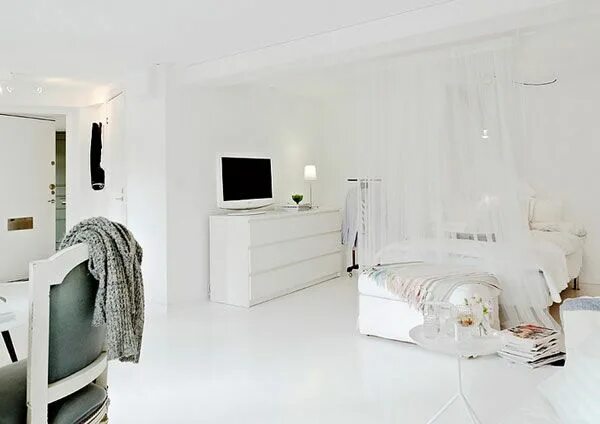 Полностью белый интерьер Pin by Anna Sun on interior All white bedroom, Apartment inspiration, White inte