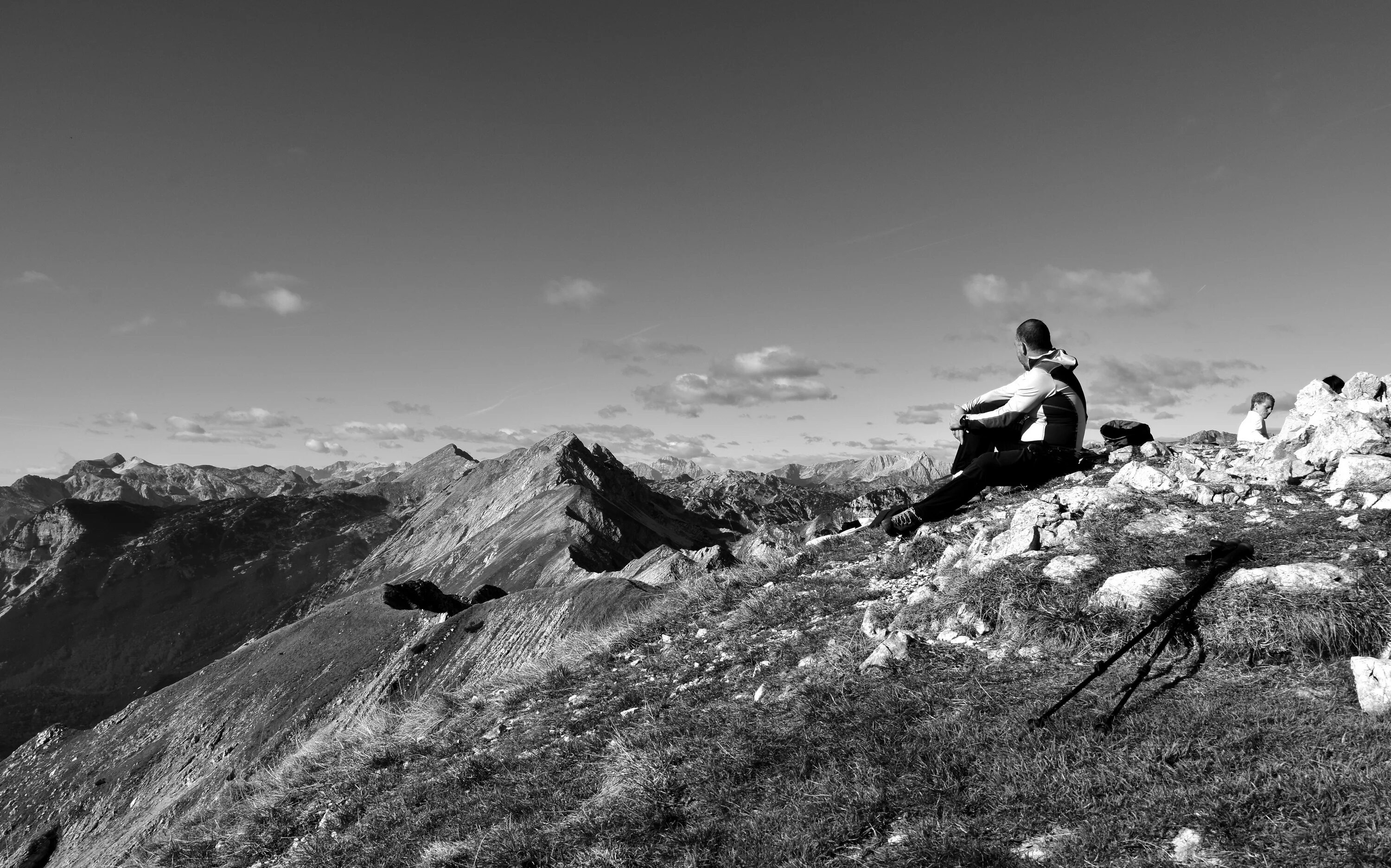 Полностью черно белое фото Free Images : rock, snow, cloud, black and white, mountain range, extreme sport,