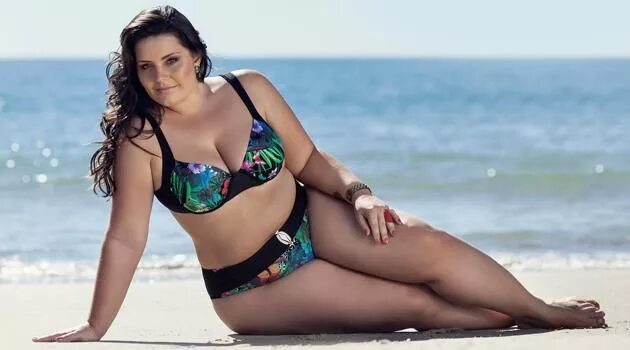 Полные девушки на пляже фото maiô plus size - Поиск в Google Biquini para gordinhas, Biquini e Moda praia