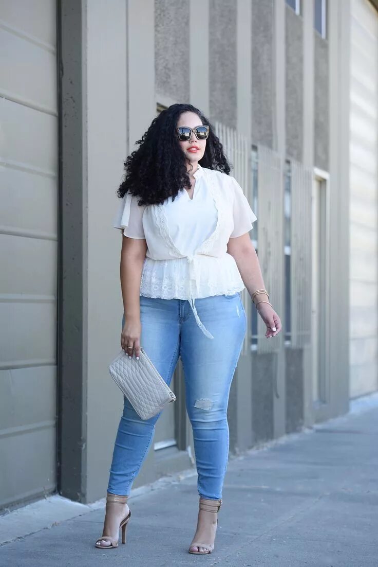 Полные женщины в джинсах фото Breaking Denim Rules in Old Navy’s new Campaign Fashion, Curvy fashion, Plus siz