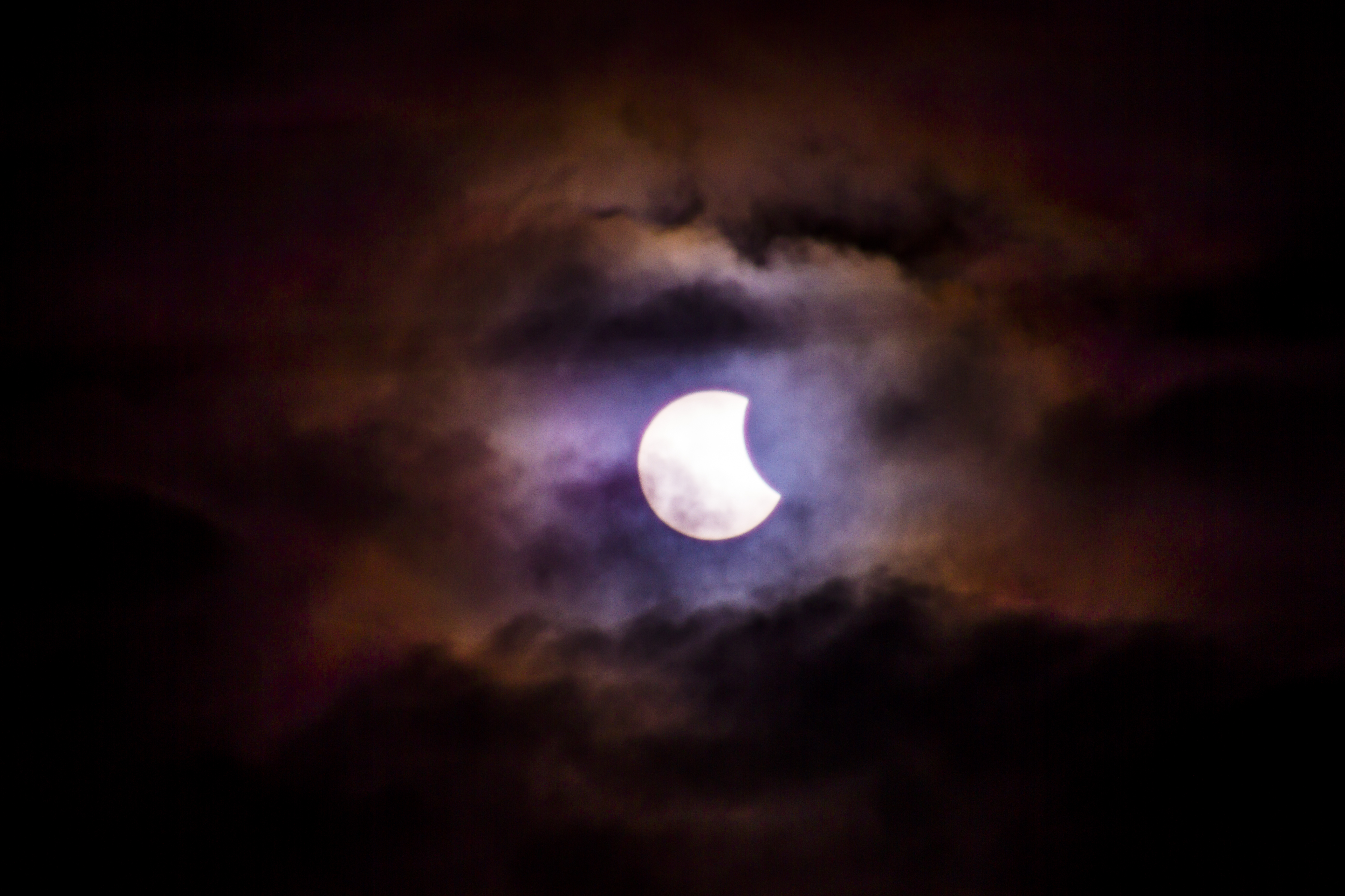 Полный месяц фото Free Images : cloud, atmosphere, darkness, full moon, moonlight, uk, peterboroug