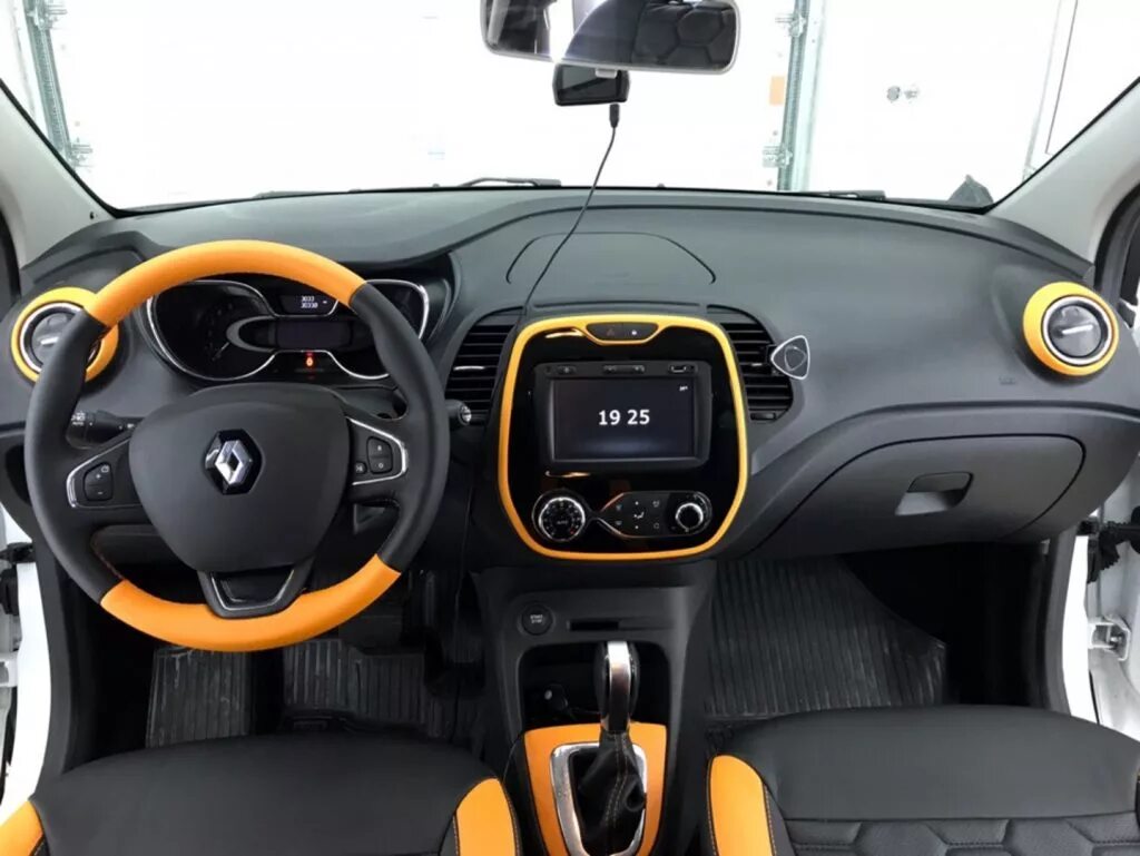 Полный тюнинг авто салона рено Перетяжка руля RENAULT KAPTUR(Рено Каптюр ) - Horta Tuning