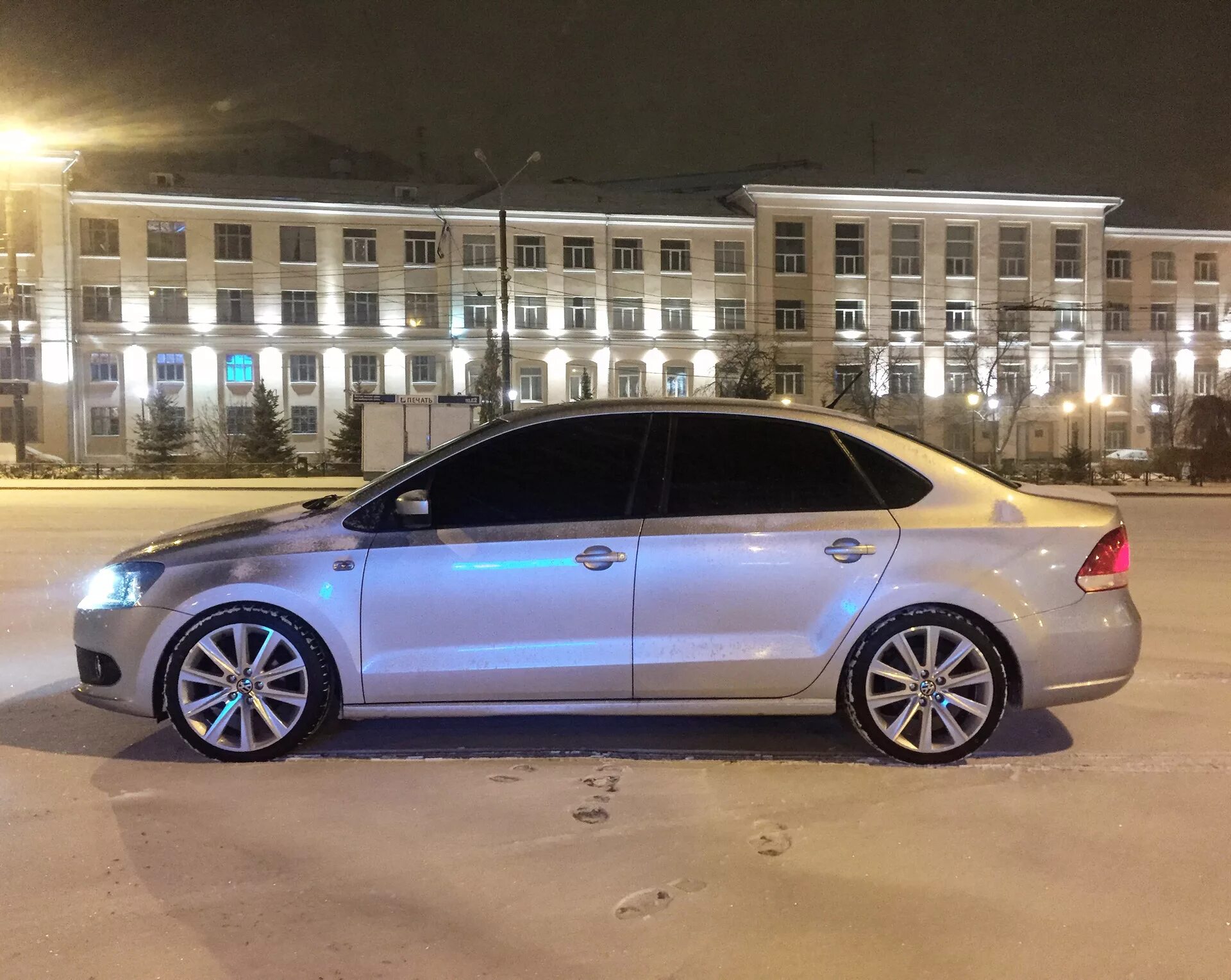 78. Уже не первый Polo Sedan на Rotor R 17 5 100 Фотосет весенний) - Volkswagen 