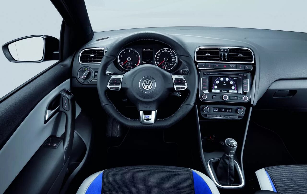 Поло интерьер фото Новая информация о Volkswagen Polo BlueGT - Major Auto - Новости